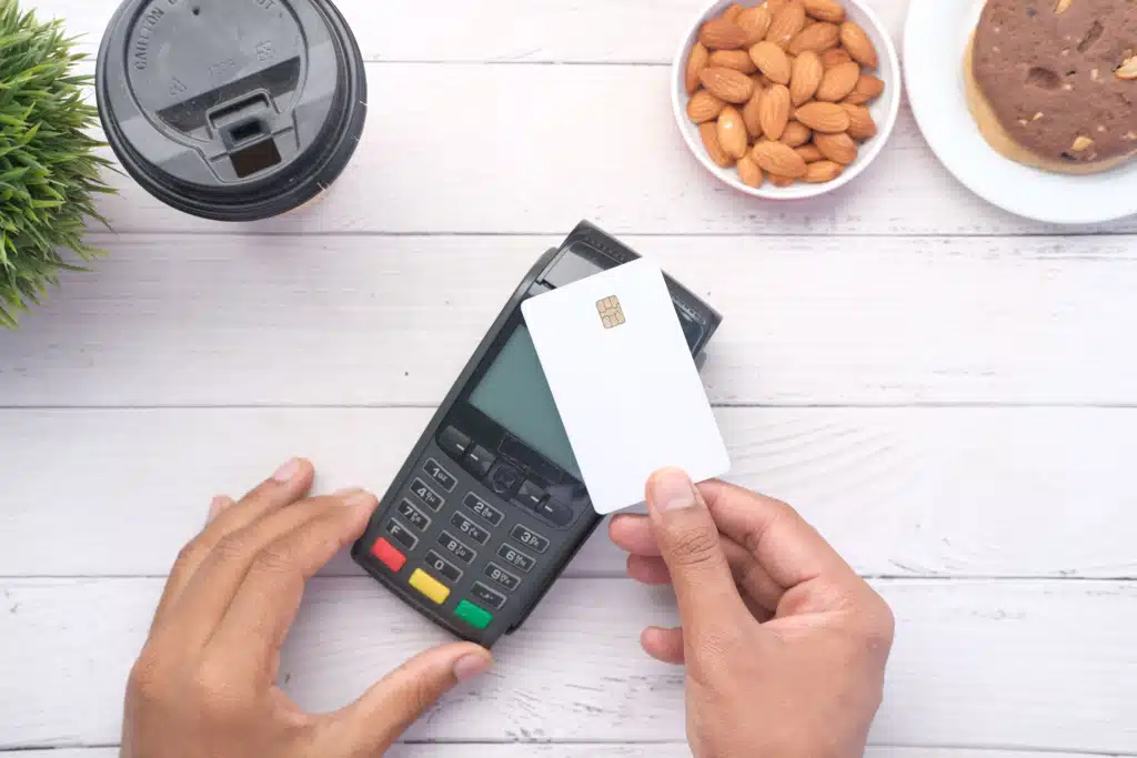 Biz ReTek When the Card Machine Stops Mid Service 2 Restaurant POS system down with a card held against the card machine